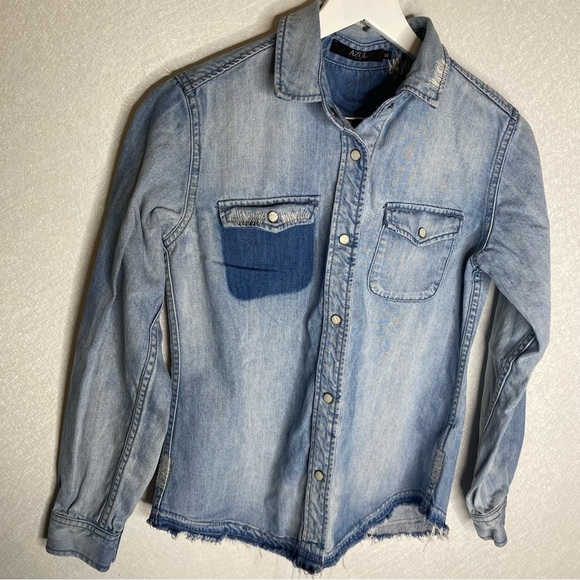 Azul by Moussy Chambray Snap Button Shirt Size Medium - Picture 2 of 10